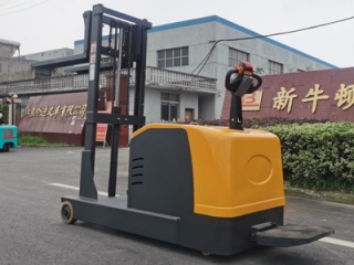 Stand-on Counterbalance Stacker | Application & Suitable Warehouse Types