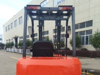 3 Ton Diesel Forklift | Practical Selection Guide for Small & Medium Enterprises