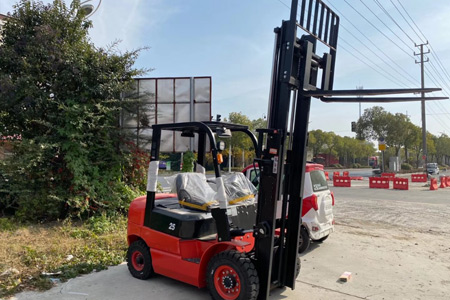 Warehouse Forklift Manufacturer