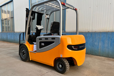 Small Stacking Forklift