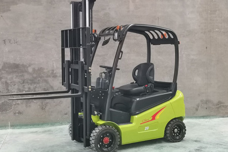 Internal combustion forklift