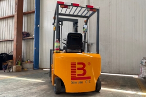 Best Application Scenarios of Full Electric Four-Wheel Forklift