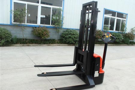 Stand-on full electric stacker