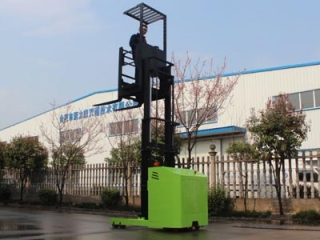 Maintenance Guide for Durable Logistics Order Picker