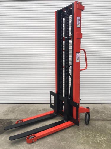 Manual stacking machine