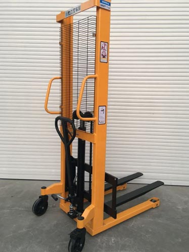 Stacker lifting fault solution