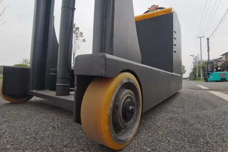 Stacker wheel details
