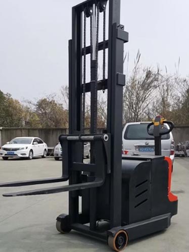 Electric Counterbalance Stacker
