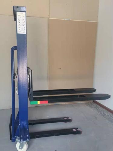 Electric Lift Stacker