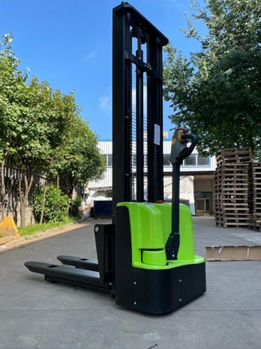 Professional walk-behind stacker