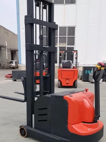 Electric counterbalance stacker