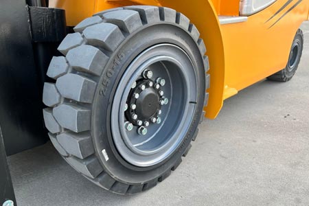 Forklift rubber tires