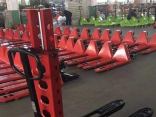 Full Electric Self-lifting Vehicle: 60% Faster for Narrow Aisle Operation