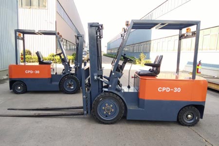 Lead-acid electric forklift