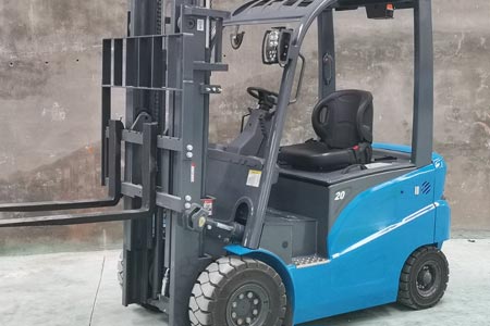 Diesel forklift maintenance
