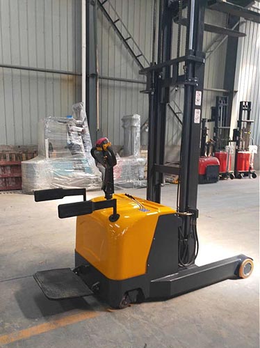 Electric reach stacker