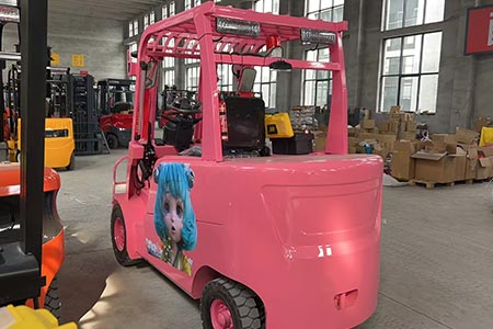 All-terrain rough terrain forklift