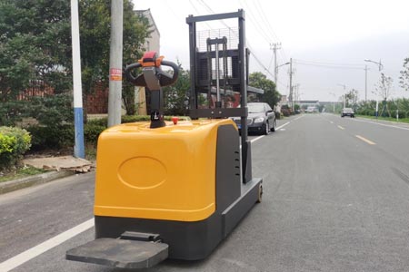 Stand-on counterbalance stacker