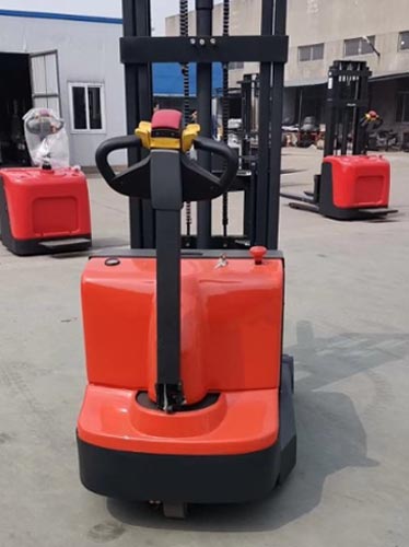 Do Counterbalance Stackers Need Loading Ramps? Legless Walk-behind Models