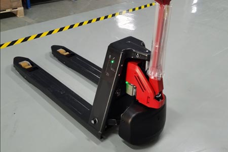 Walk-behind electric pallet truck