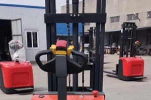 Do Counterbalance Stackers Need Loading Ramps? Legless Walk-behind Models