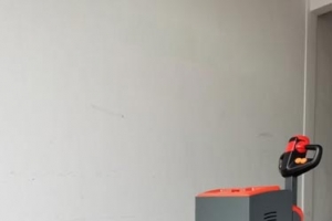 Lightweight Walk-behind Electric Pallet Truck | Newnewton 320kg Light Model