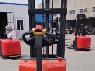 Do Counterbalance Stackers Need Loading Ramps? Legless Walk-behind Models