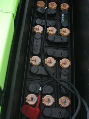 Energy saving electric forklift