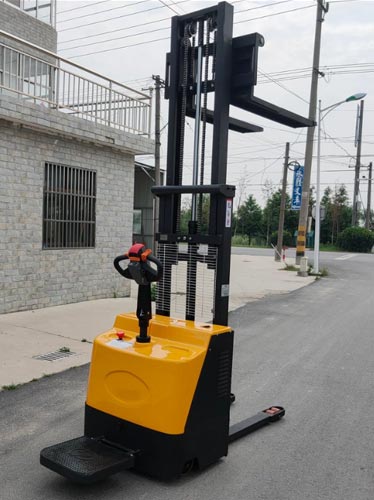 Small electric stacking forklift