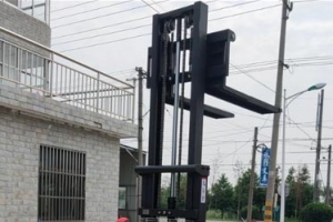 1.5 Ton Stand-up Electric Stacker | Small Electric Forklift For Narrow Aisle