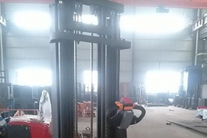 1 Ton Electric Double Pallet Stacker | Boost Warehouse Shipping Efficiency