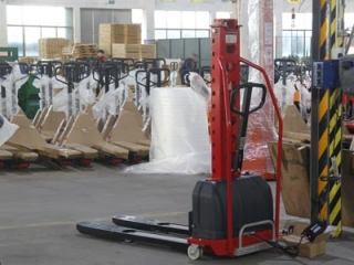 Daily Power Consumption Calculation for Fully Electric Self-loading Stacker