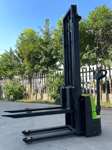Low noise electric stacker