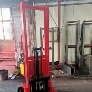 Site Parameters & Applicable Warehouse Area For 1.5t Semi-electric Stacker