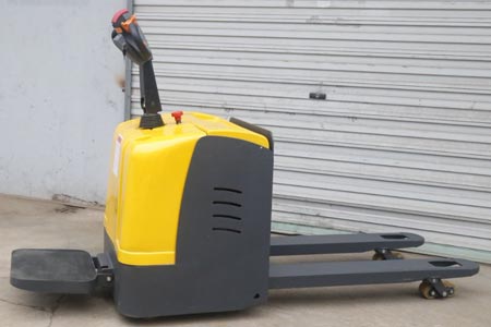 Electric pallet truck