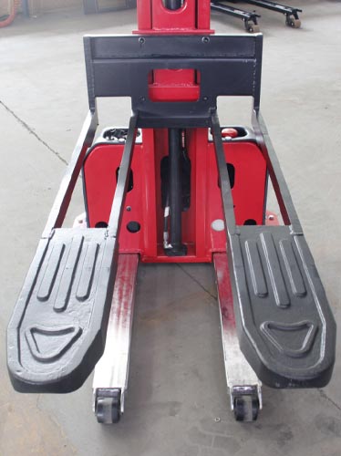Forks for self-loading stacker