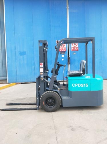 3-wheel full electric forklift