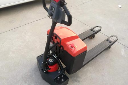Walk-behind pallet truck