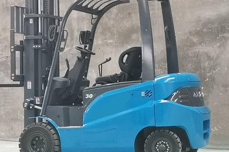 4WD internal combustion forklift