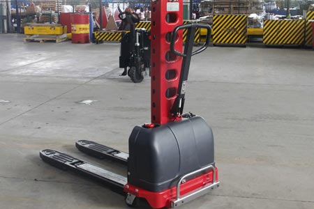 Price of self loading stacker