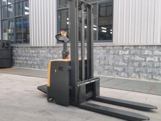 Compact 1 Ton Small Electric Stacker Lithium Powered For Narrow Warehouse