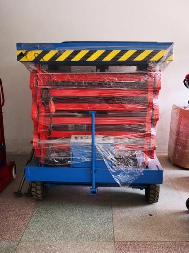 Mobile scissor lift platform