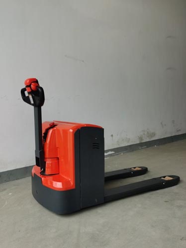 Walk-behind electric pallet truck