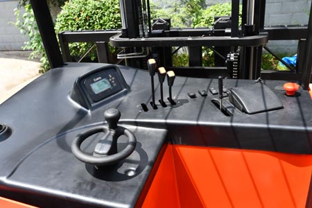 Cost-effective electric four-way forklift