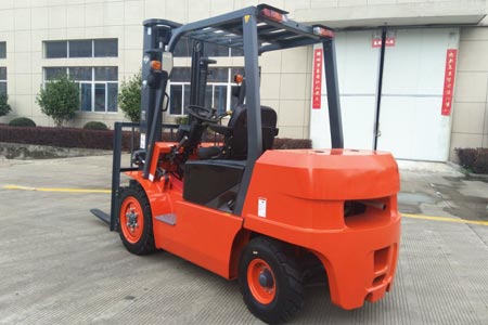Heavy-duty Forklift Buying Guide: Lithium Electric Forklift And Diesel Forklift