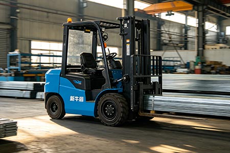 How Much Is A Full Electric Four-directional Forklift? 2026 June Latest Price Li