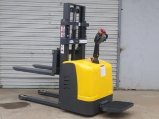 What Is A Reasonable Budget For One Double Pallet Stacker? 2026 Factory Price