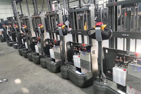 Newnewton Forklift Factory | Custom Narrow Aisle Forklift In Taixing