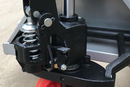 Warehouse equipment operation & maintenance