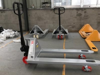 Periodic Maintenance Of Manual Hydraulic Pallet Truck